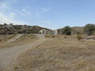 Commercial for sale in Arboleas