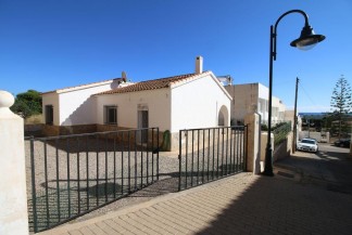 Villa for sale in Palomares